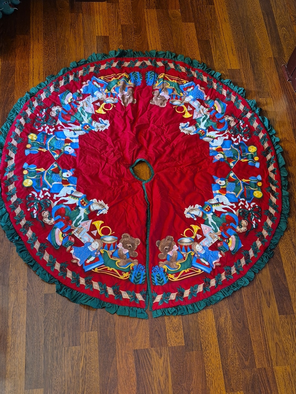 Vintage 80's 50" Round Quilted Tree Skirt - Toys